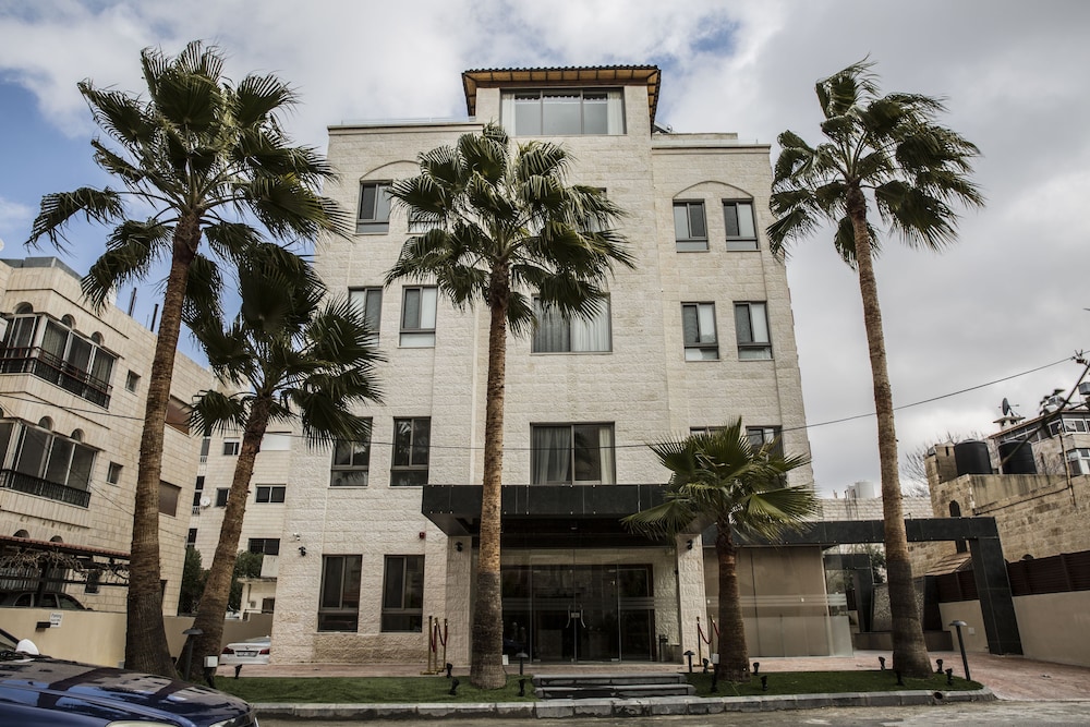 Naylover Hotel Suites