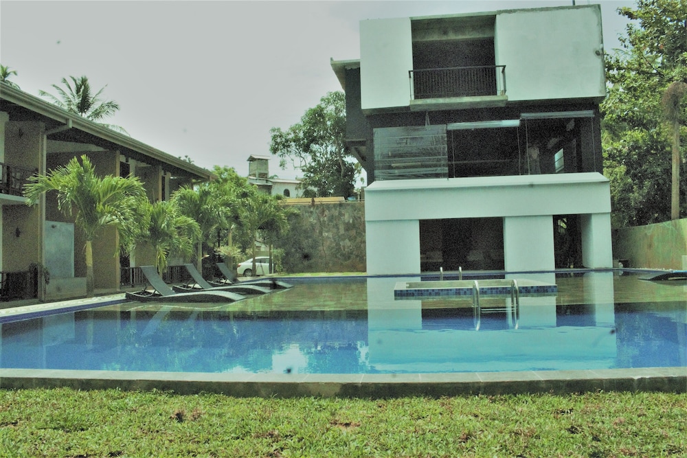 Handagedara Resort.