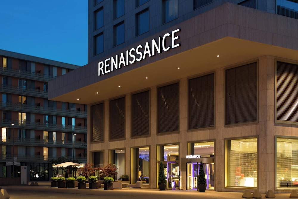 Renaissance Zürich Tower Hotel.