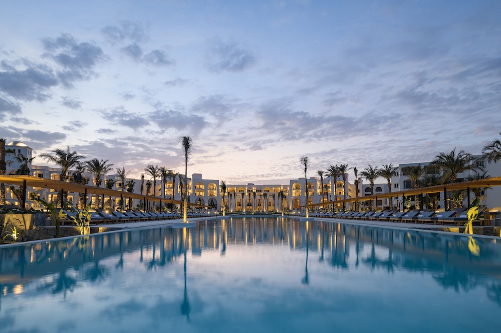 Serry Beach Resort – Egypte