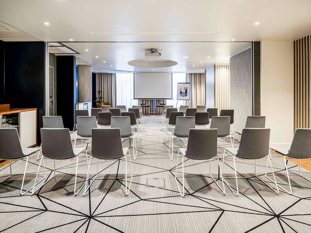 Novotel Den Haag City Centre.