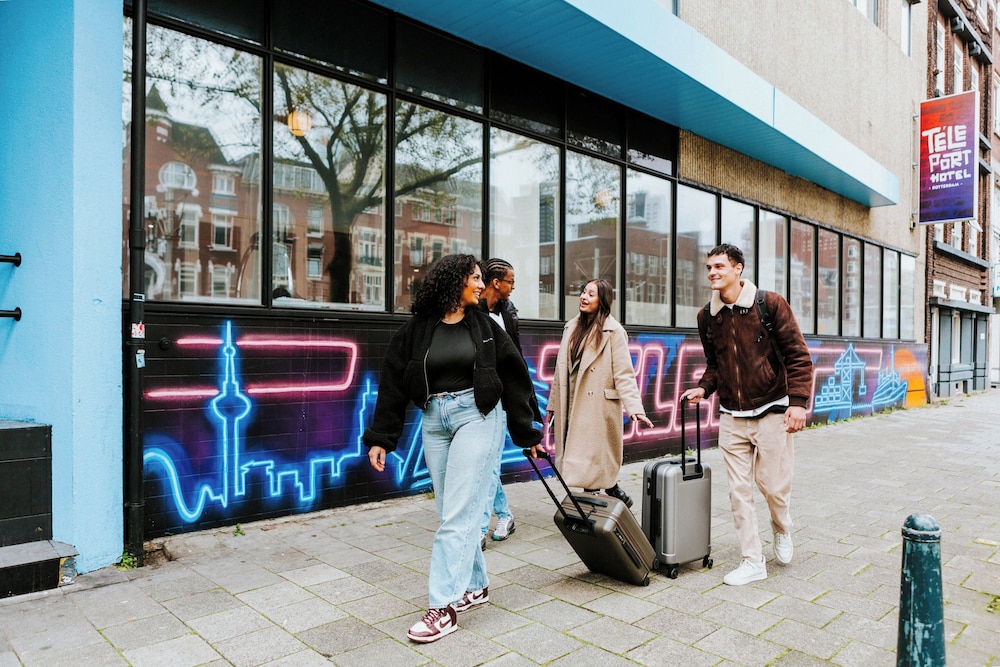 Rotterdam Teleport Hotel afbeelding