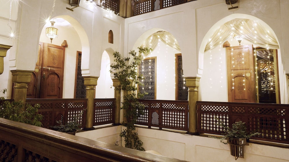 Riad Wow