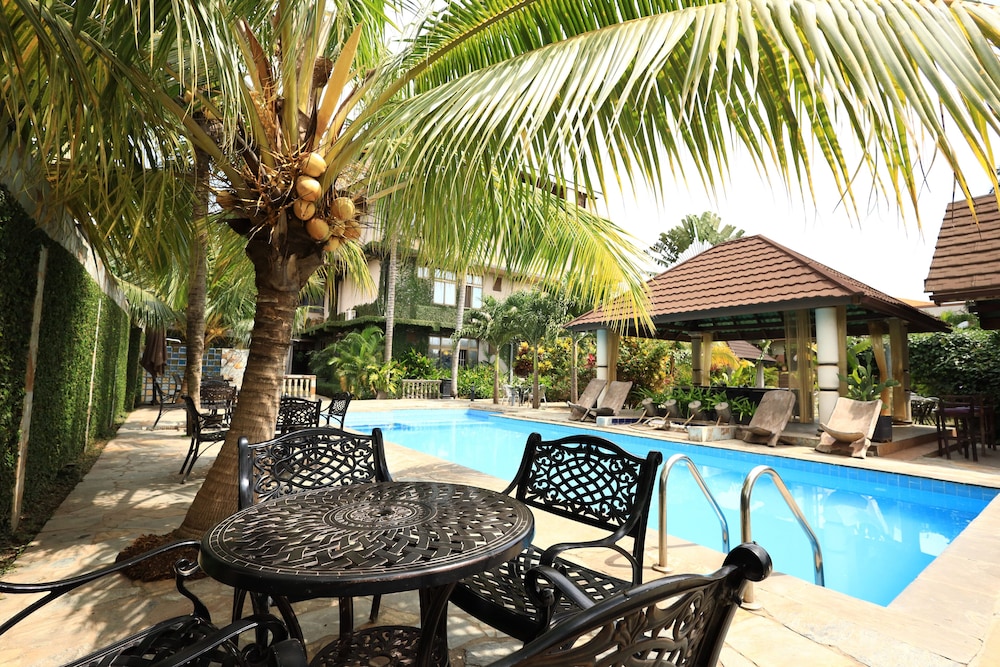 Sweet Garden Hotel
