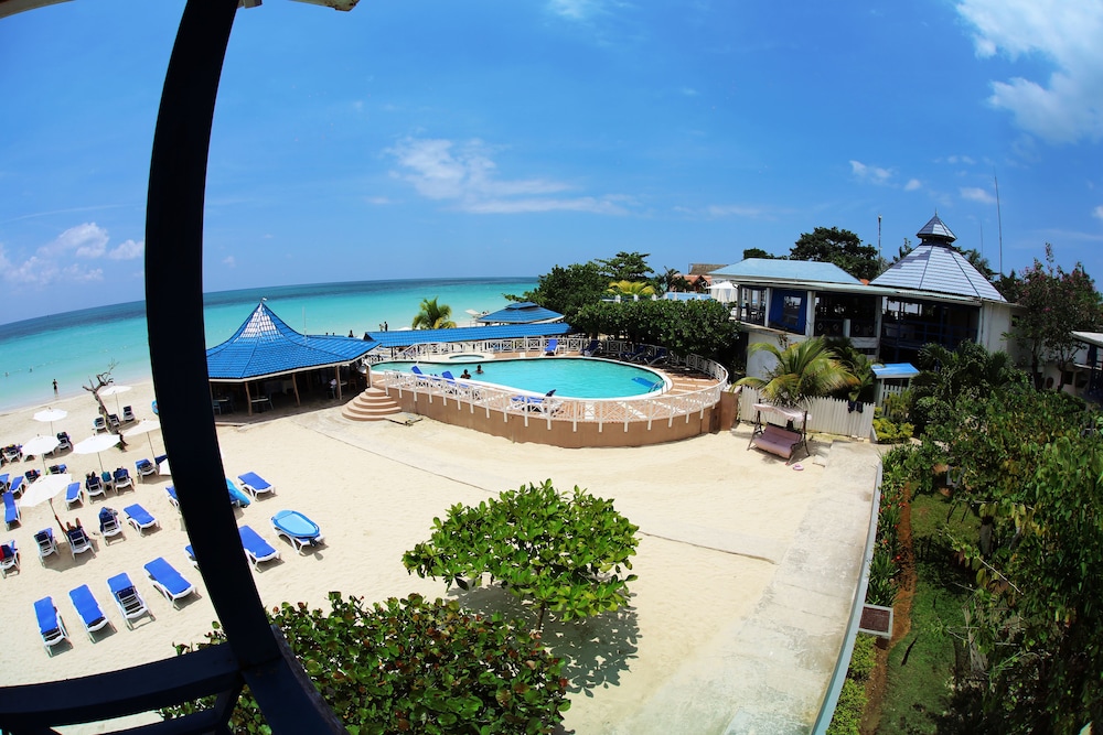 Negril Tree House Resort
