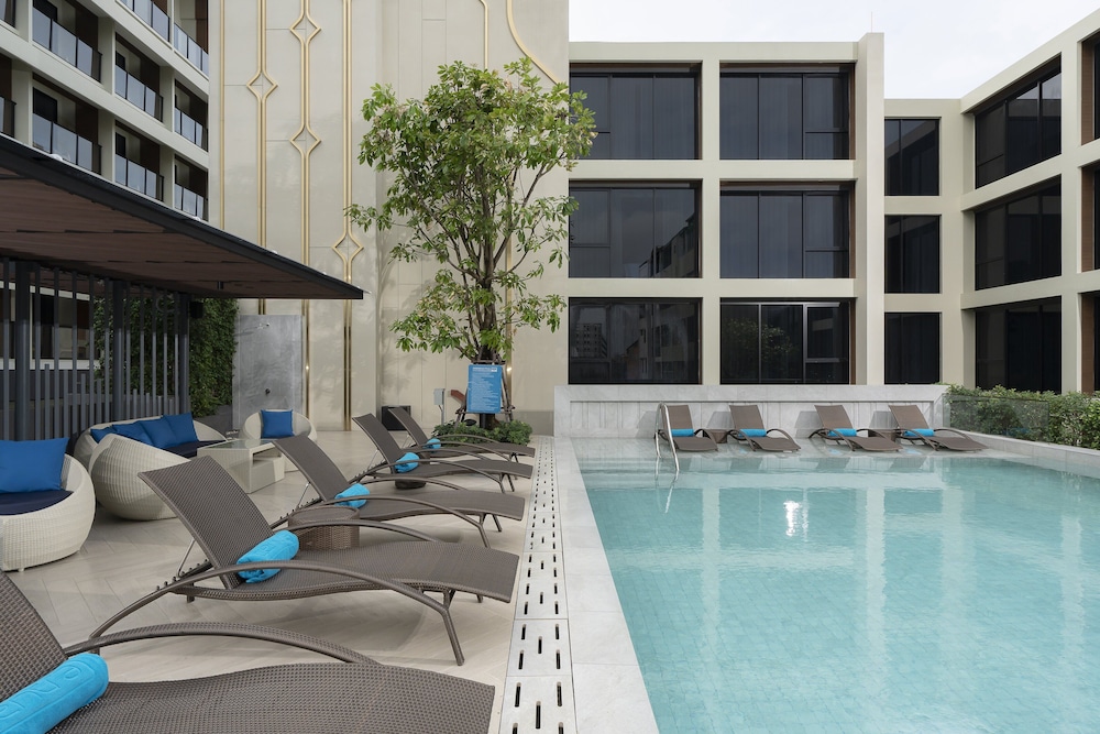 Centara Life Hotel Bangkok Phra Nakhon