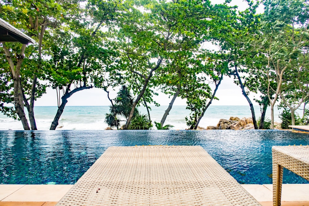 Pawanthorn Luxury Pool Villa Samui