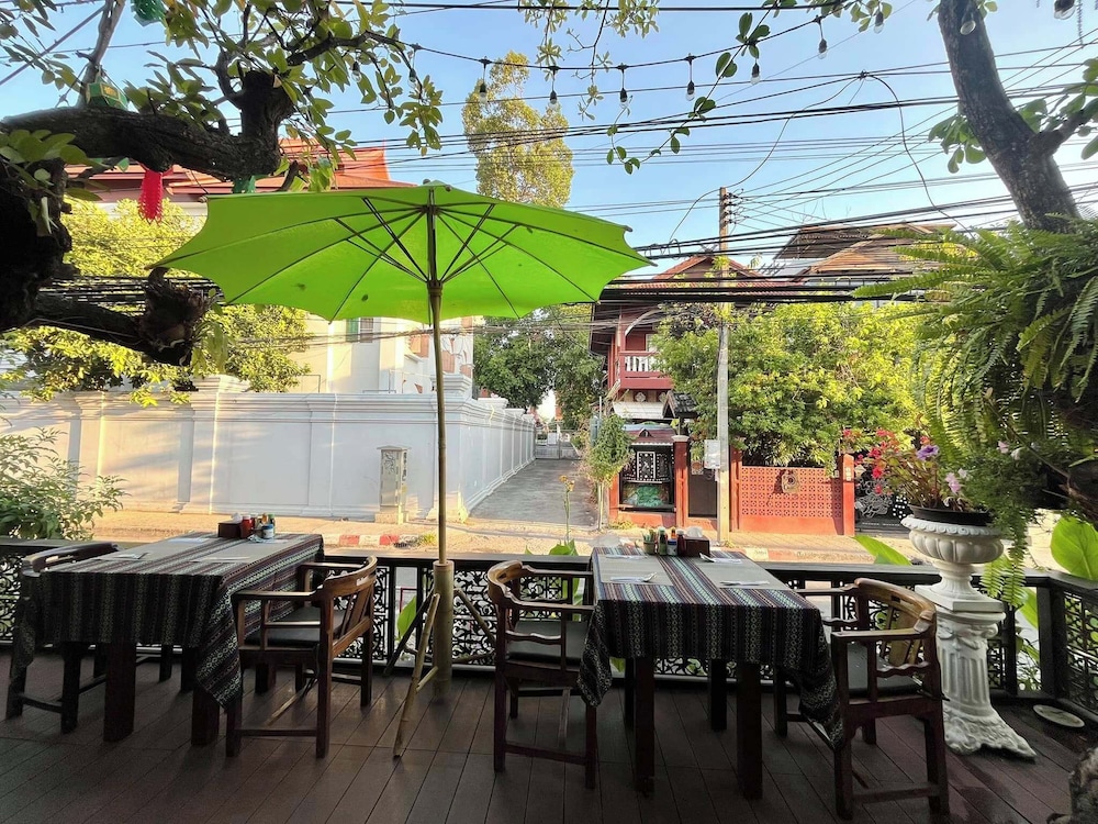 Baan Huen Phen